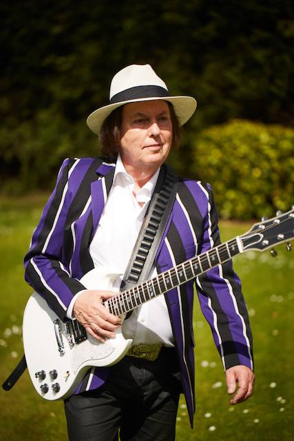 Interview With Iconic Slade Guitarist Dave Hill Ahead Of Their London Gig